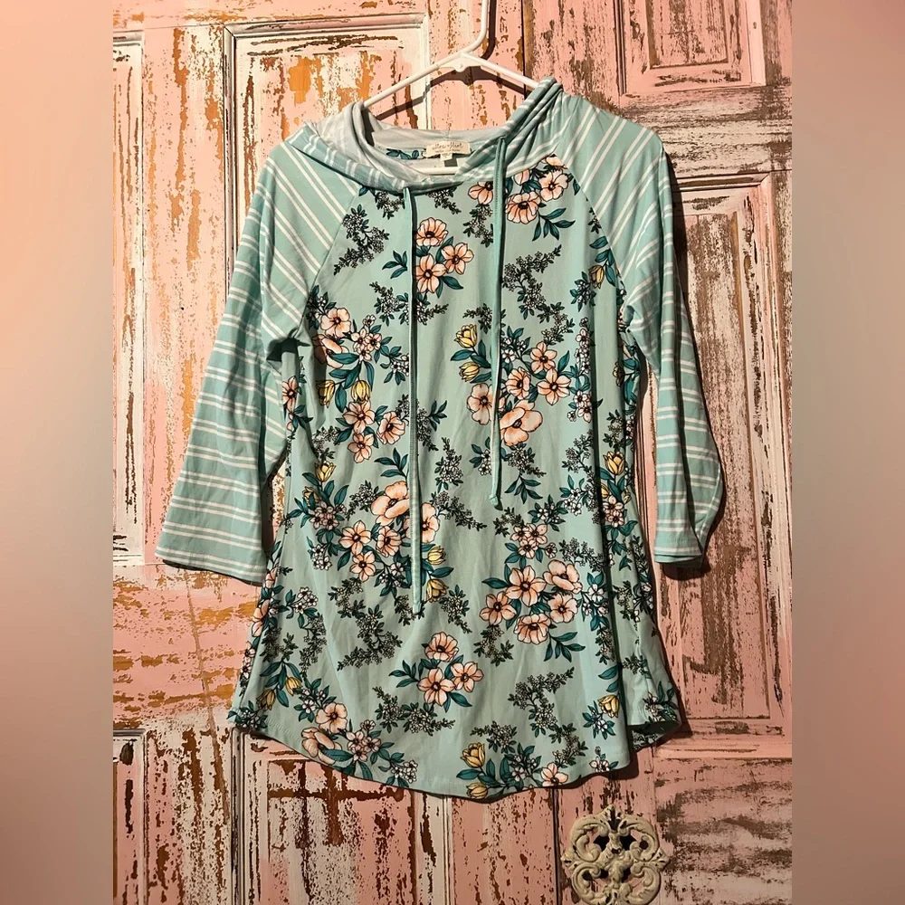 Ultra Flirt Mint Floral Hooded Tunic with Striped Sleeves